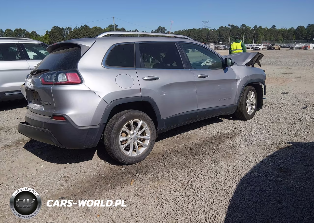 2019 Jeep Cherokee Latitude Fwd VIN:1C4PJLCB1KD474397 - 4