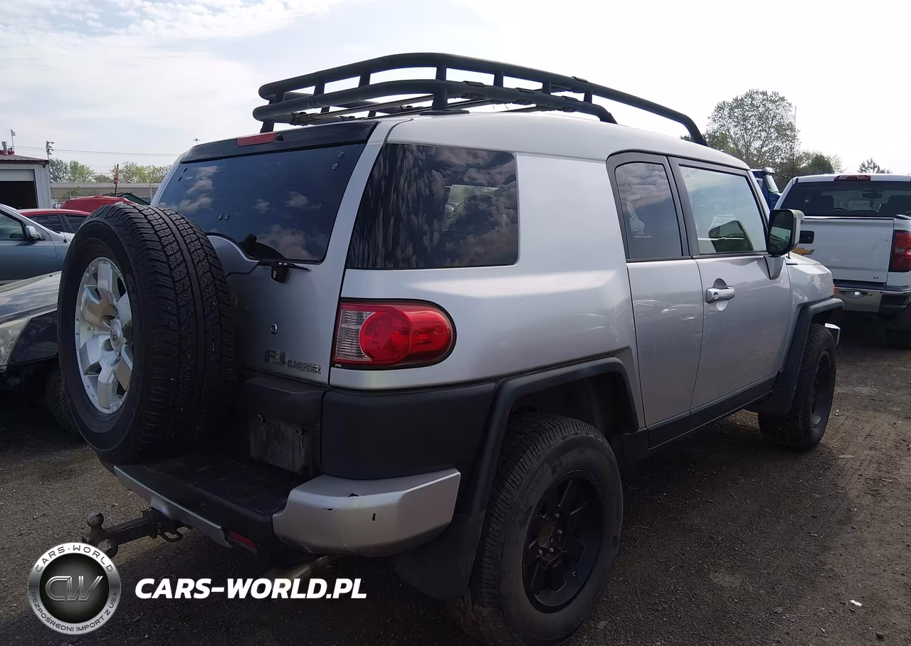2008 Toyota Fj Cruiser VIN:JTEBU11F08K020590 - 4