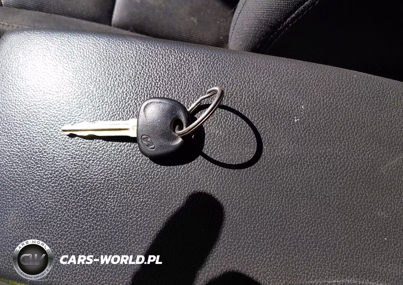 2018 Hyundai Elantra Sel VIN:5NPD84LF8JH338767 - 11
