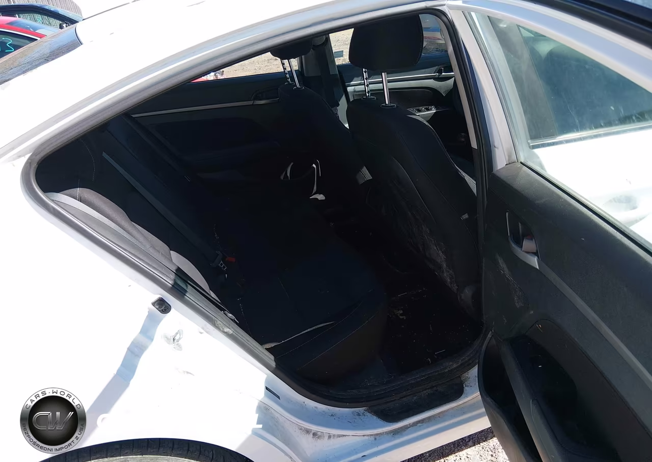 2018 Hyundai Elantra Sel VIN:5NPD84LF8JH338767 - 8