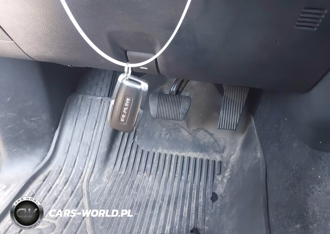 2025 Ram 1500 Warlock 4X4 5'7 Box VIN:1C6SRFGPXSN614586 - 11
