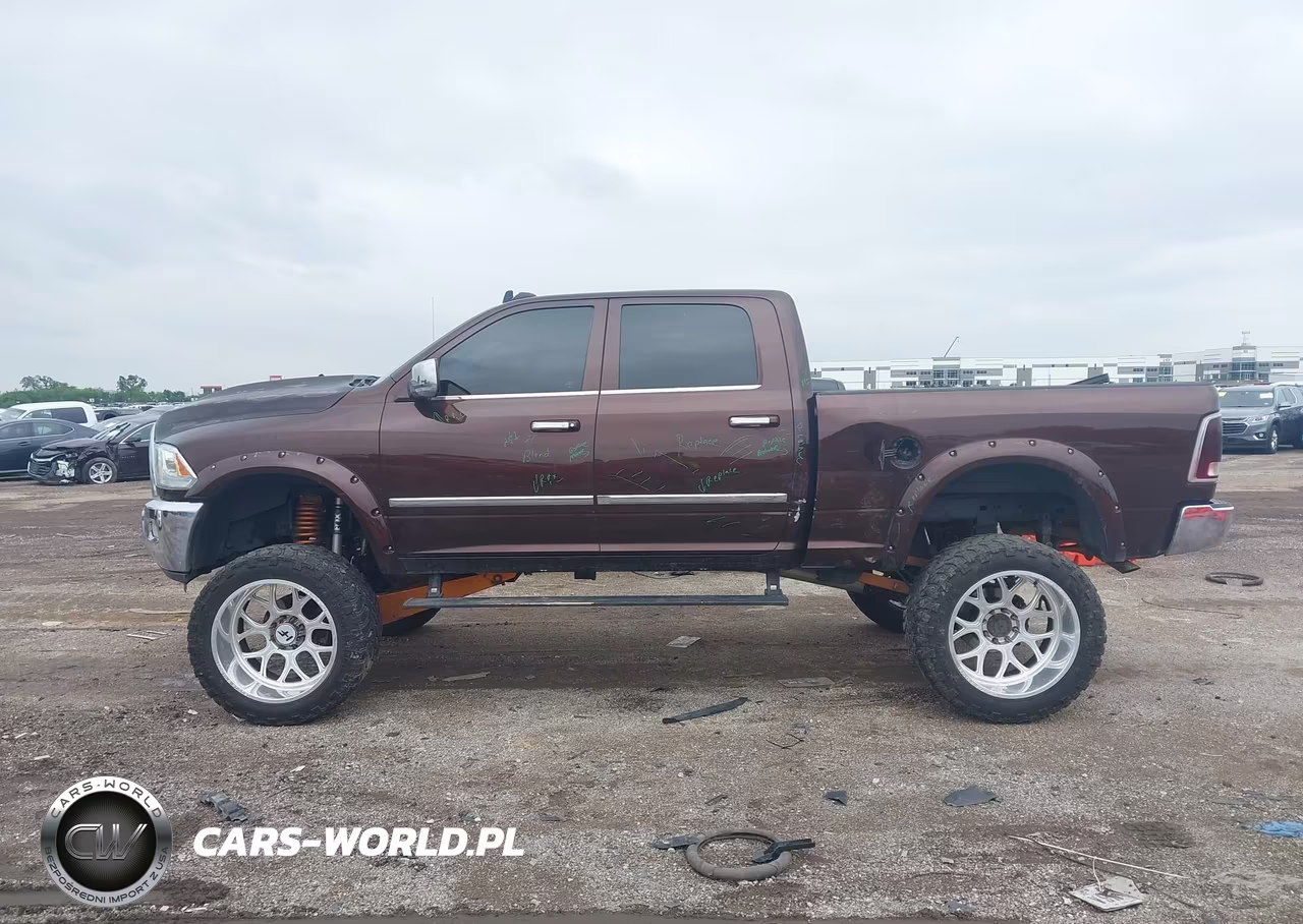 2014 Ram 2500 Laramie VIN:3C6UR5FJ1EG213960 - 14