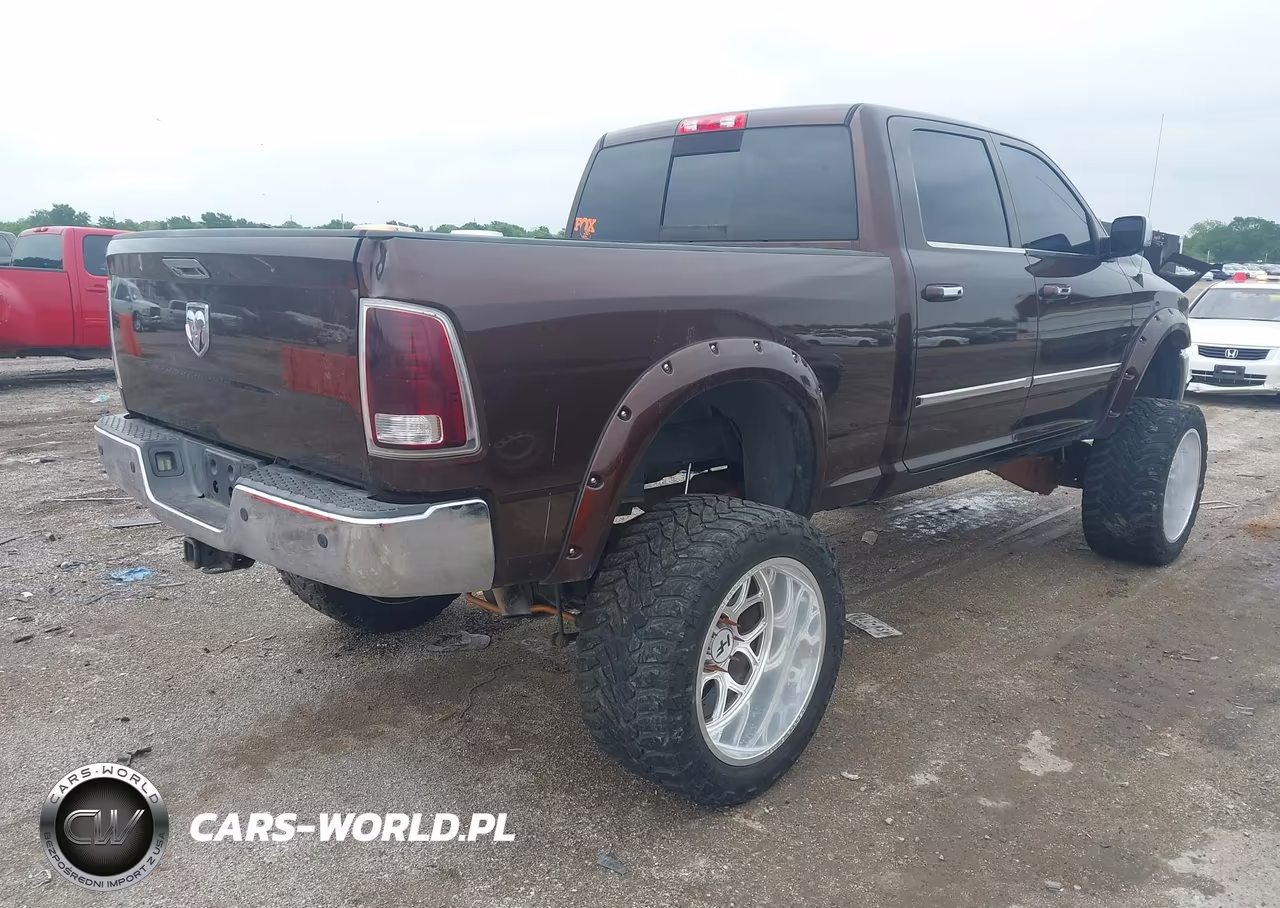 2014 Ram 2500 Laramie VIN:3C6UR5FJ1EG213960 - 4