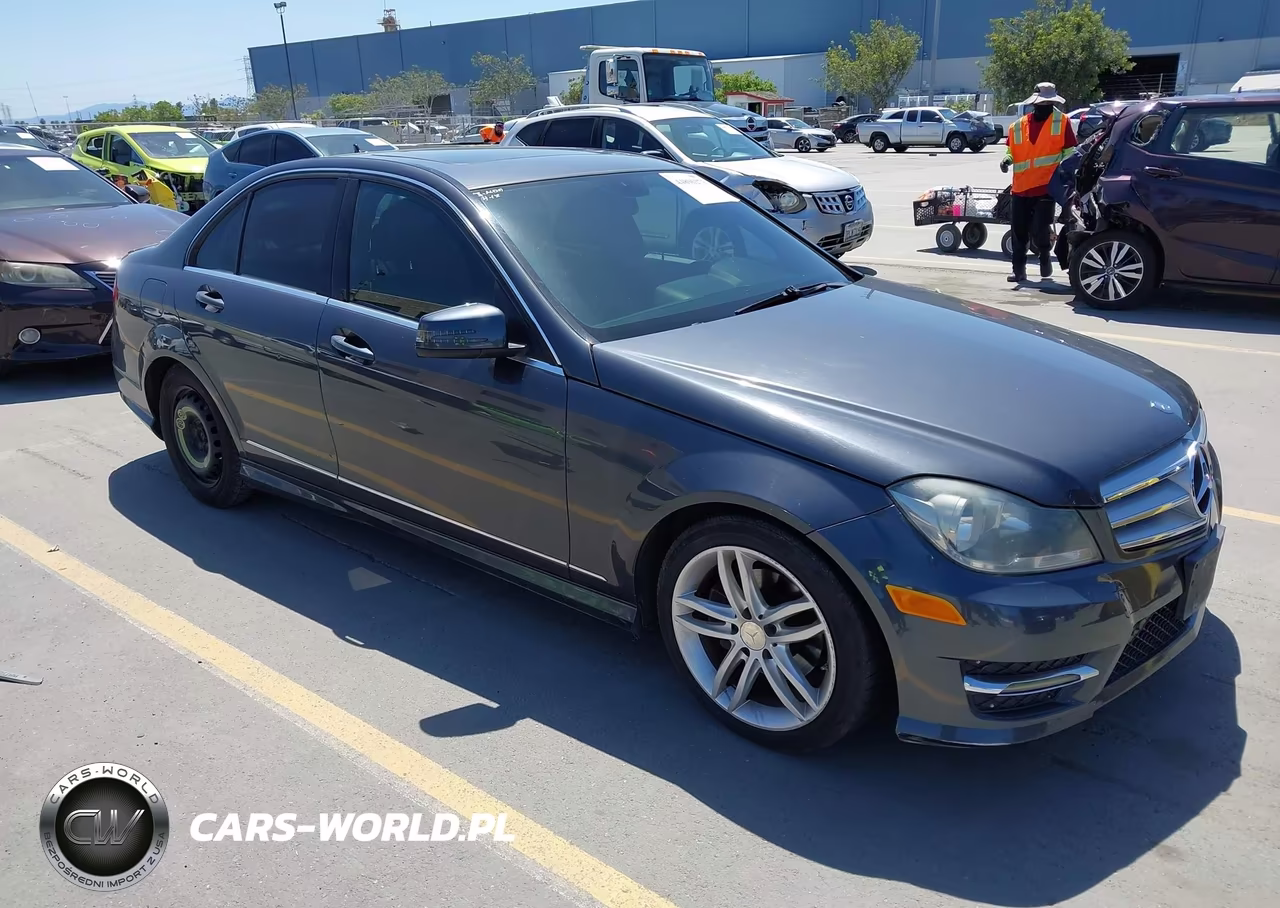 2013 Mercedes-Benz C 250 Sport