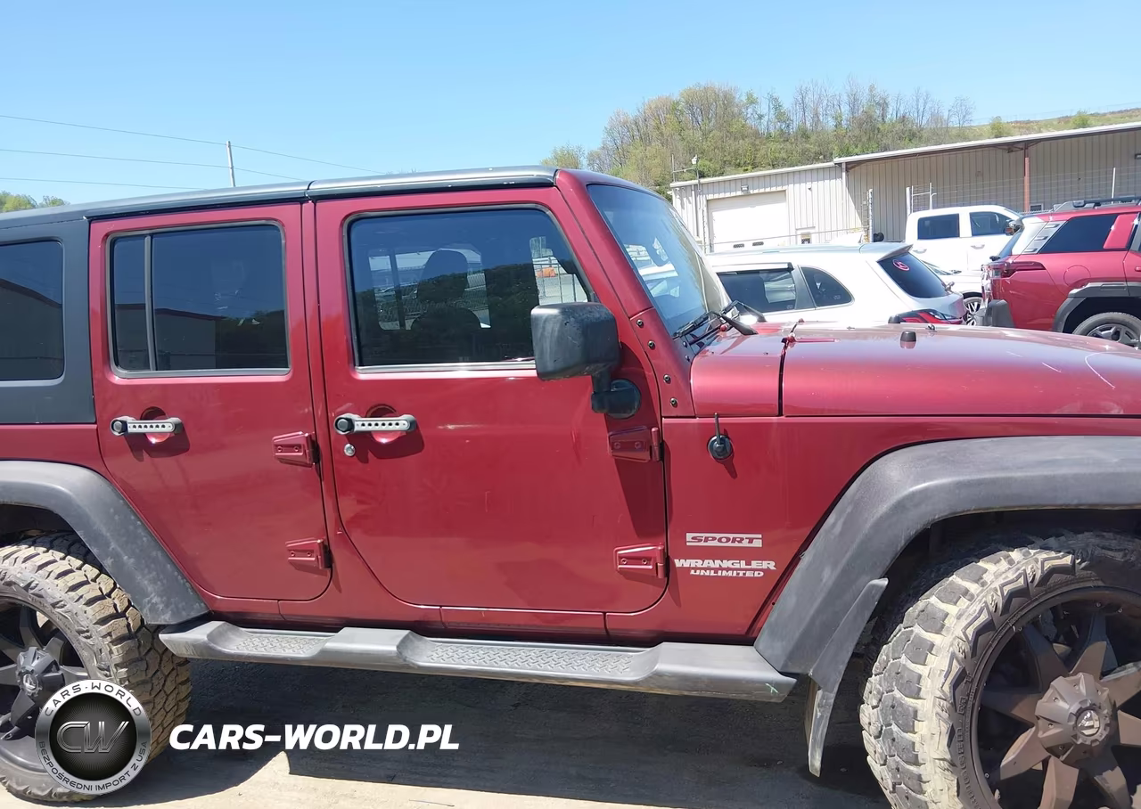 2012 Jeep Wrangler Unlimited Sport VIN:1C4BJWDG8CL199060 - 13