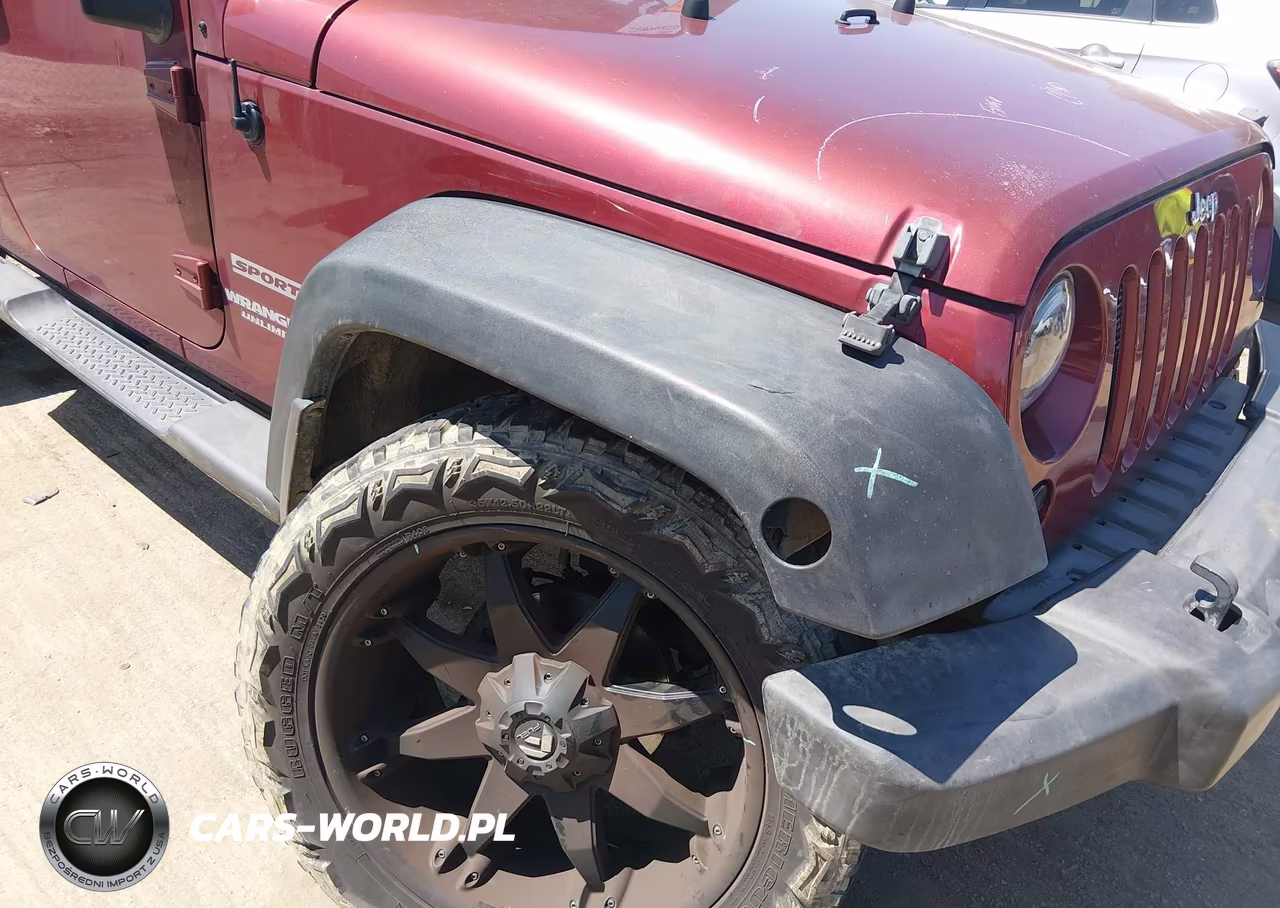 2012 Jeep Wrangler Unlimited Sport VIN:1C4BJWDG8CL199060 - 6