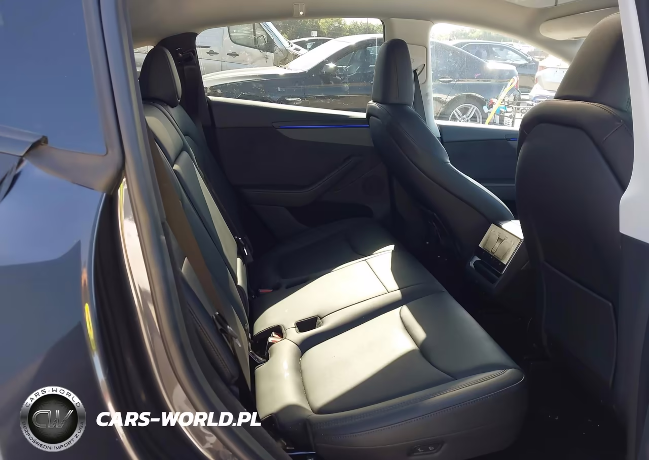 2026 Tesla Model Y Premium Rear-Wheel Drive-Standard Rear-Wheel Drive VIN:7SAYGDED2TF379786 - 8