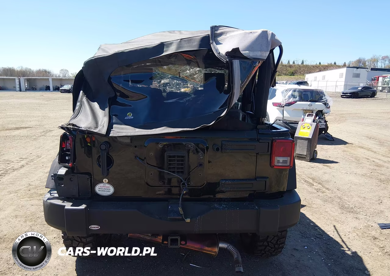 2007 Jeep Wrangler Rubicon VIN:1J4GA64177L132547 - 17