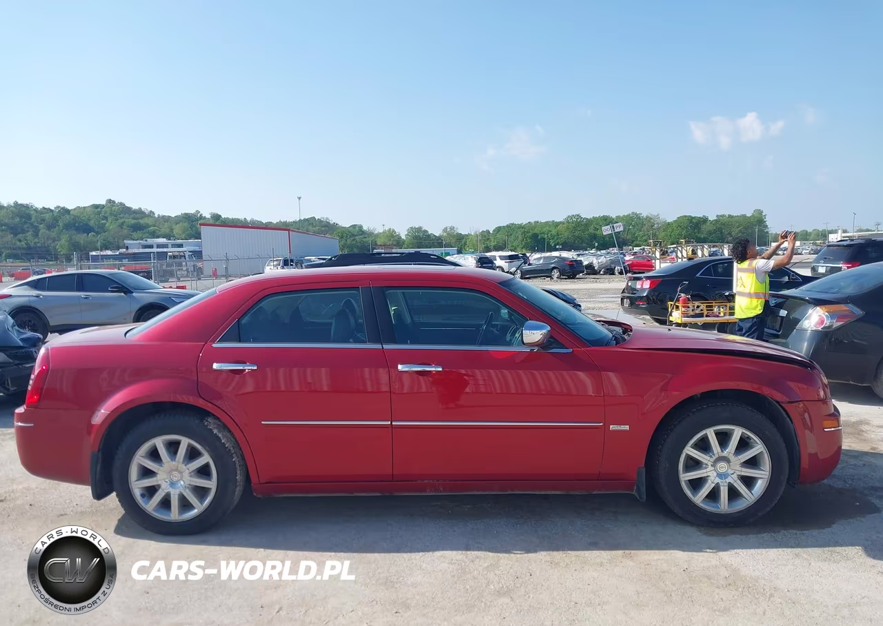 2010 Chrysler 300 Touring-Signature Series-Executive Series VIN:2C3CA5CVXAH248305 - 13