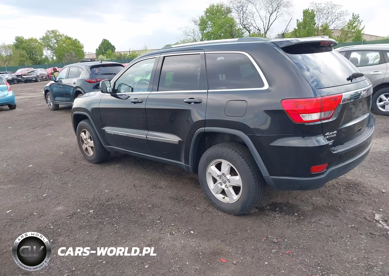 2012 Jeep Grand Cherokee Laredo VIN:1C4RJFAG5CC233605 - 3