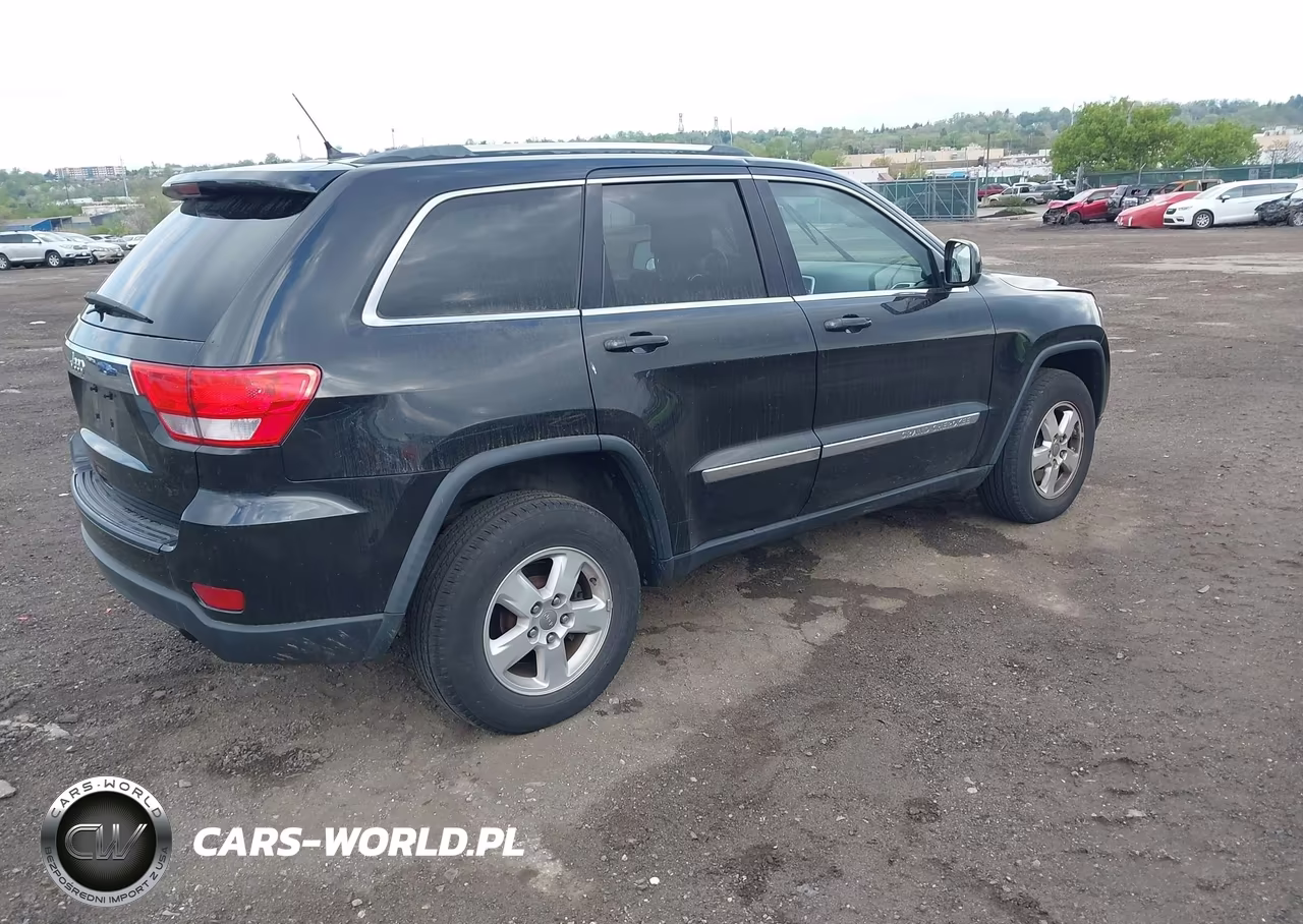2012 Jeep Grand Cherokee Laredo VIN:1C4RJFAG5CC233605 - 4