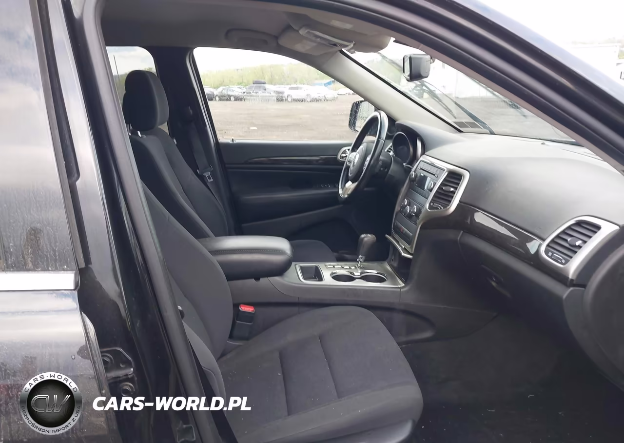 2012 Jeep Grand Cherokee Laredo VIN:1C4RJFAG5CC233605 - 5