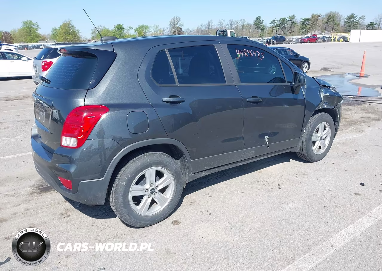 2020 Chevrolet Trax Fwd Ls VIN:3GNCJKSB5LL185262 - 4
