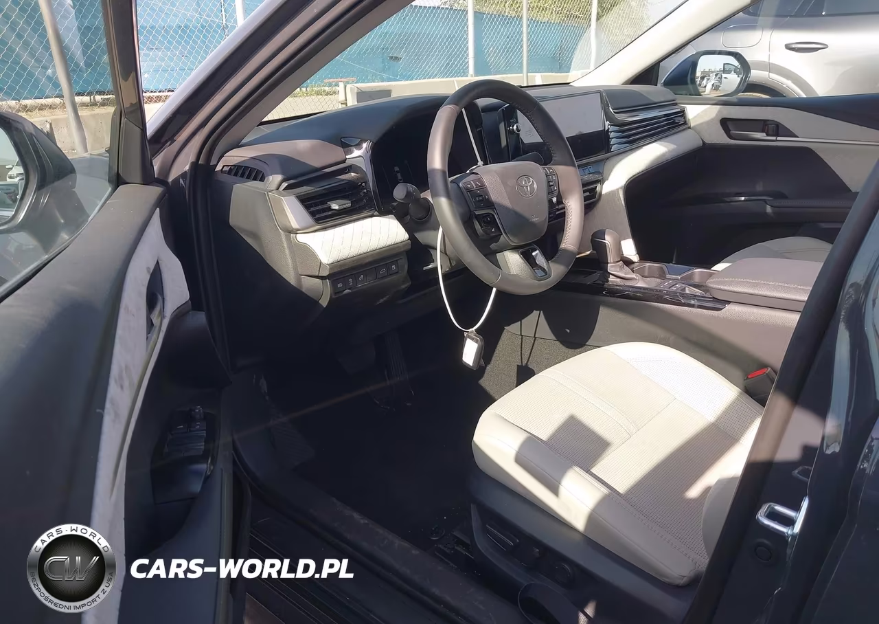 2026 Toyota Camry Xle VIN:4T1DAACK1TU261583 - 5