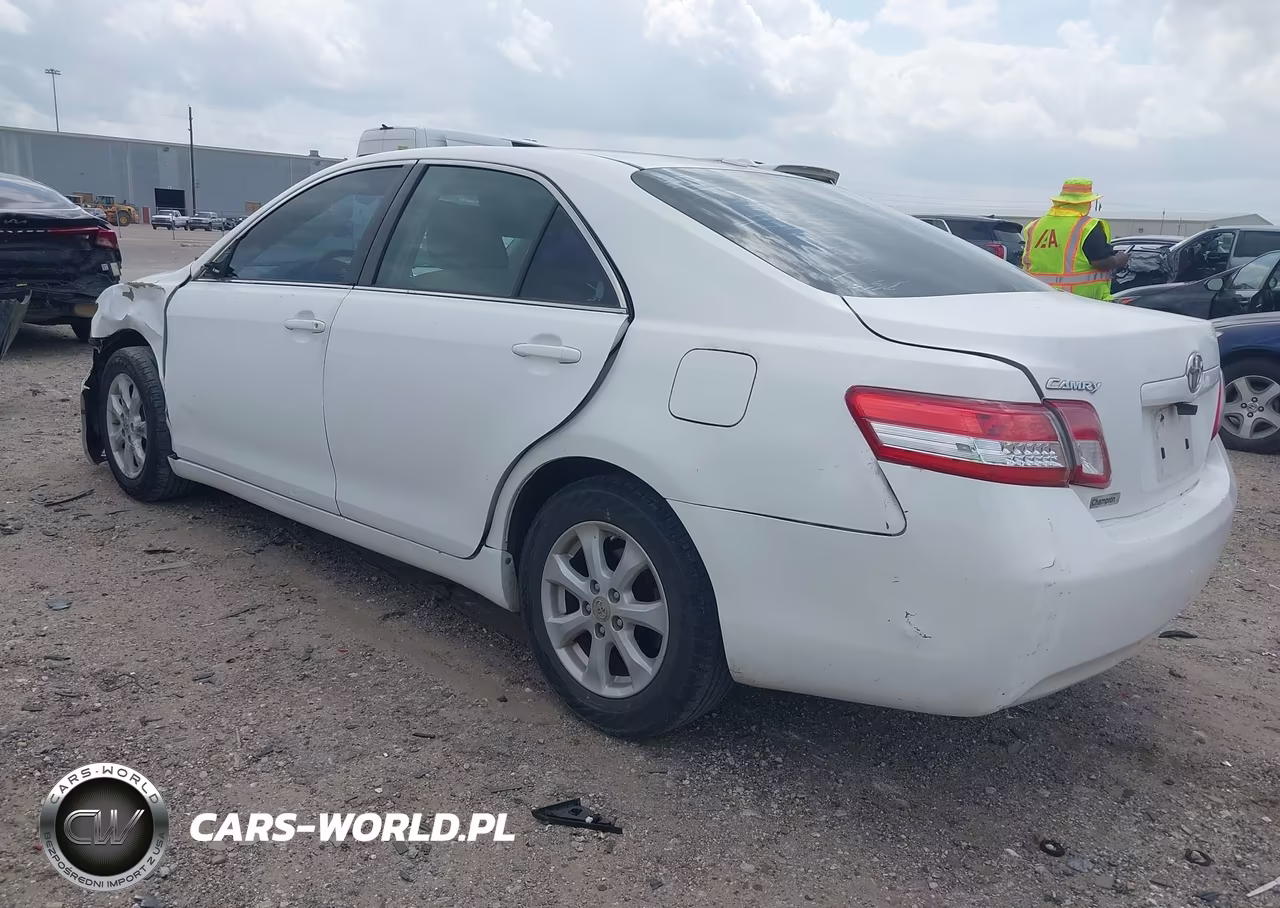 2010 Toyota Camry Le VIN:4T4BF3EK2AR041390 - 3