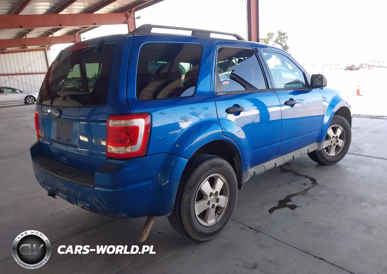 2011 Ford Escape Xlt VIN:1FMCU0D74BKA63226 - 4