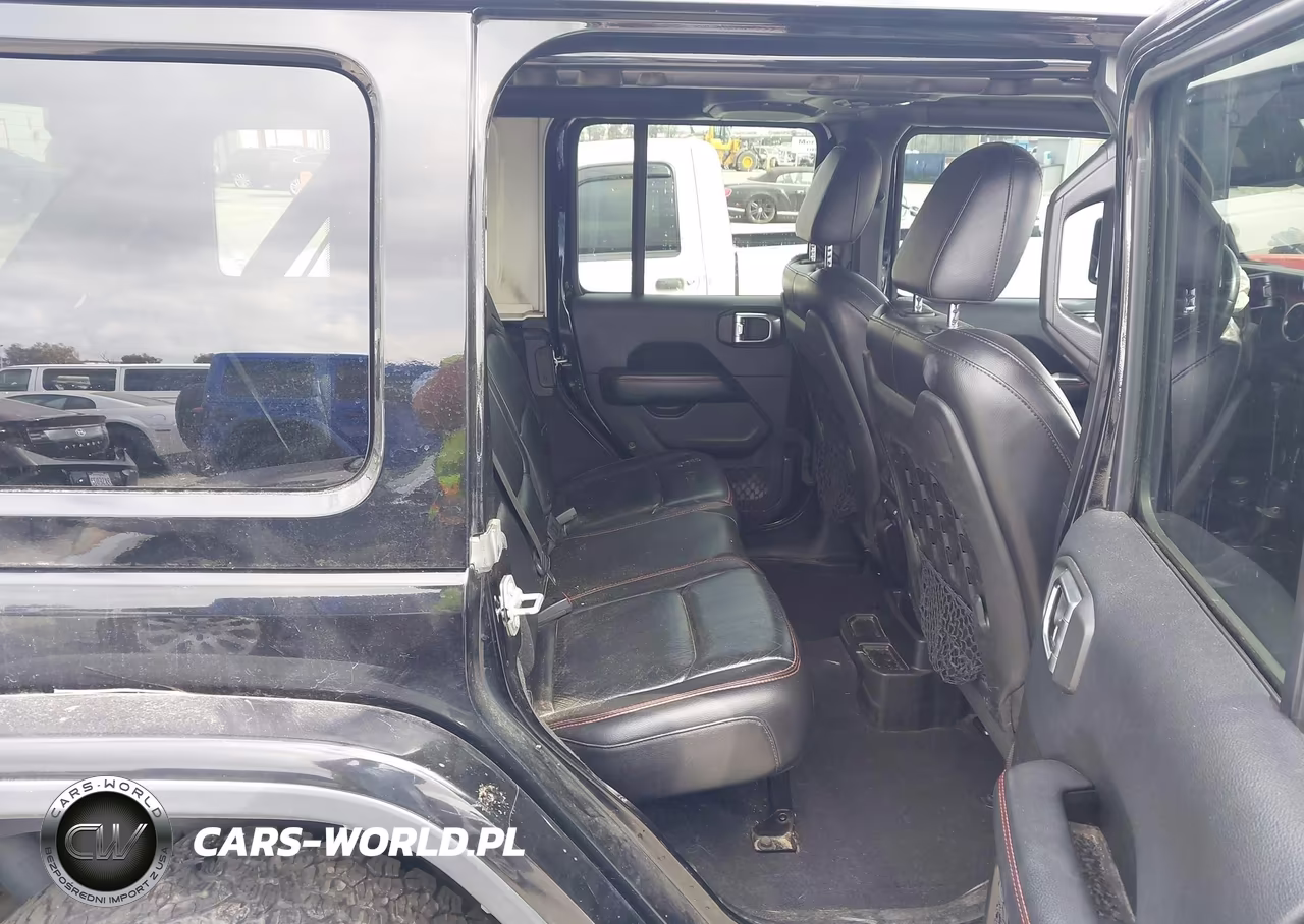 2018 Jeep Wrangler Unlimited Rubicon 4X4 VIN:1C4HJXFG3JW219868 - 8
