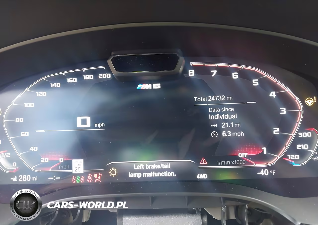 2023 BMW M5 VIN:WBS83CH04PCL21461 - 7