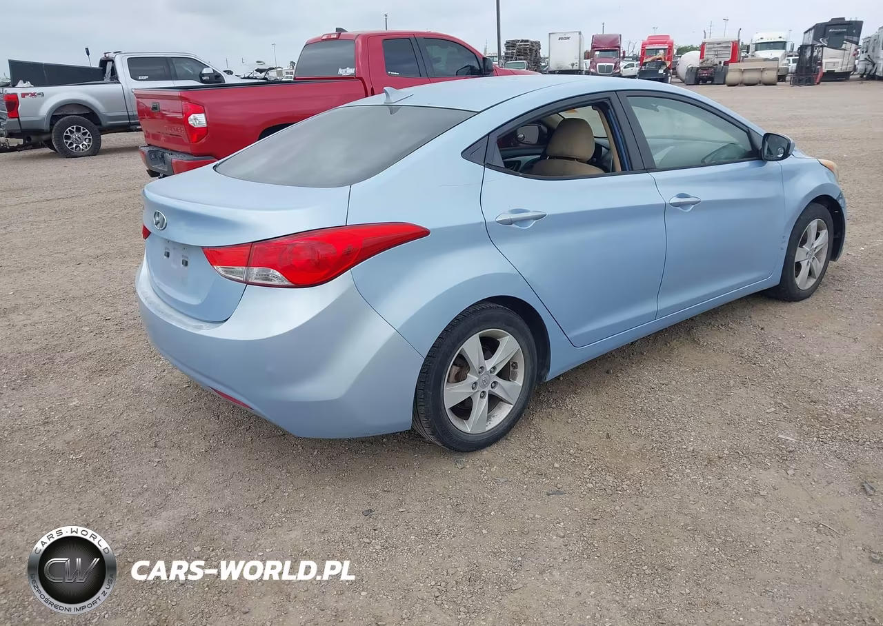 2013 Hyundai Elantra Gls-Limited VIN:KMHDH4AE5DU491557 - 4
