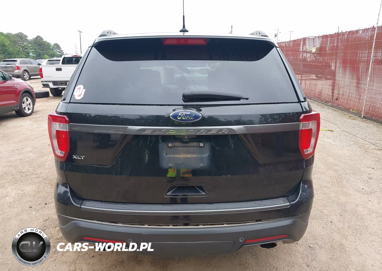 2018 Ford Explorer Xlt VIN:1FM5K7D89JGA54846 - 17