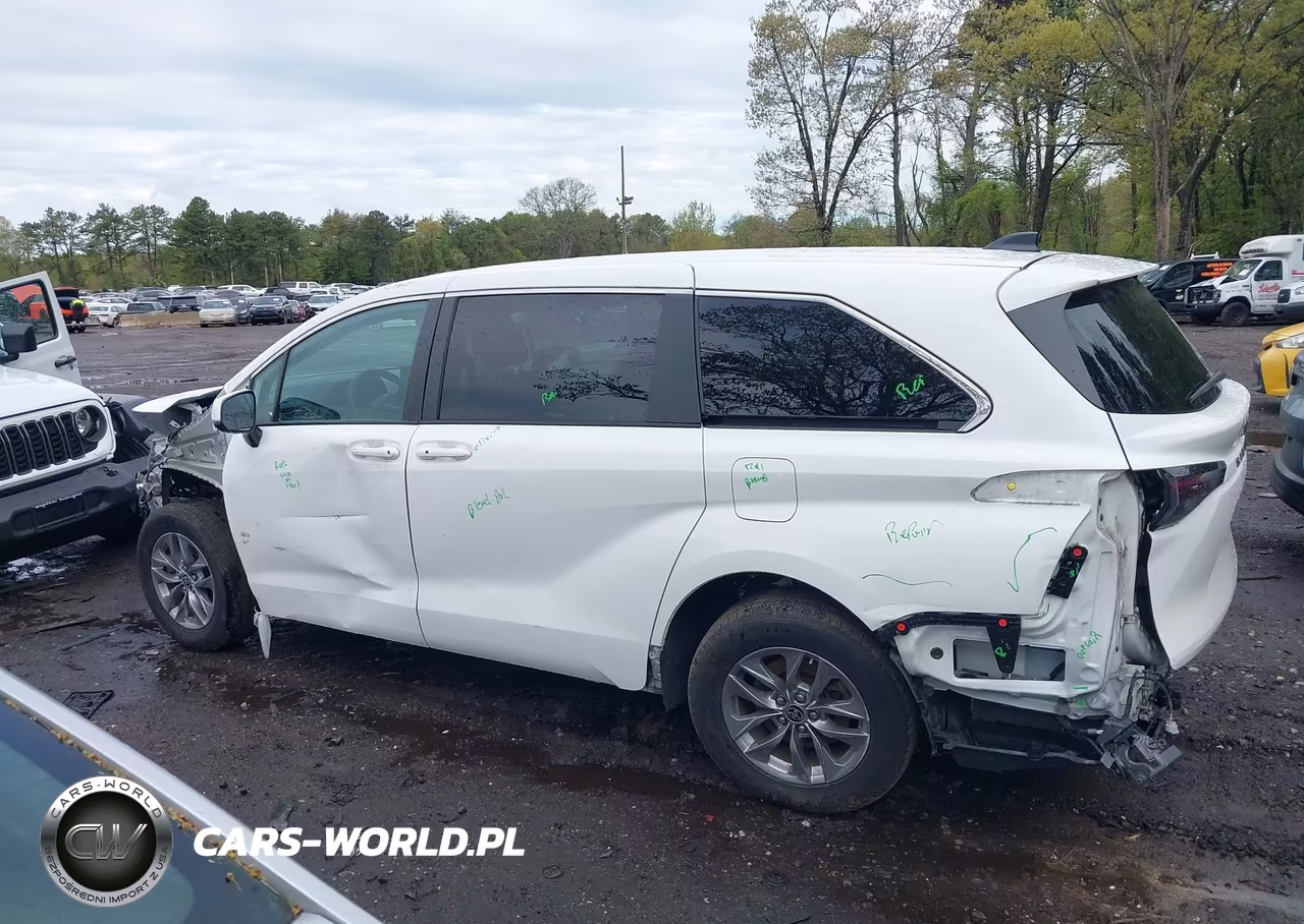 2023 Toyota Sienna Le VIN:5TDKRKEC2PS154052 - 14
