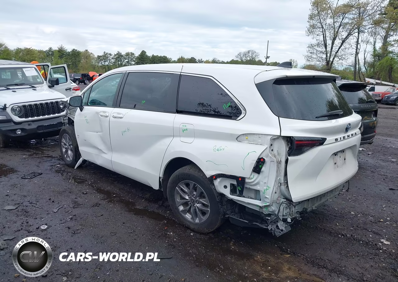 2023 Toyota Sienna Le VIN:5TDKRKEC2PS154052 - 3