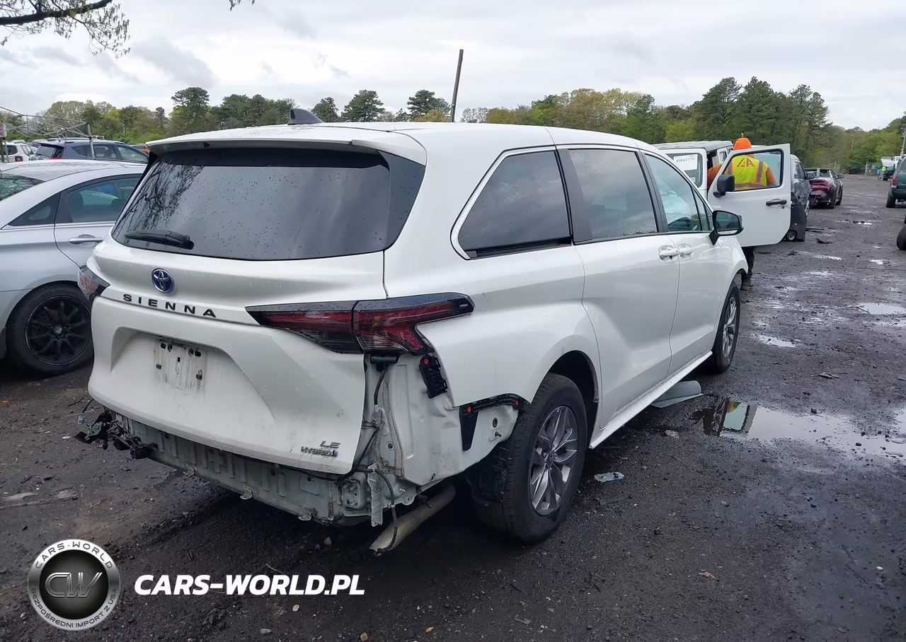2023 Toyota Sienna Le VIN:5TDKRKEC2PS154052 - 4