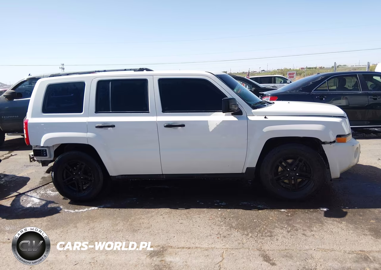 2007 Jeep Patriot Sport VIN:1J8FF28WX7D341897 - 13