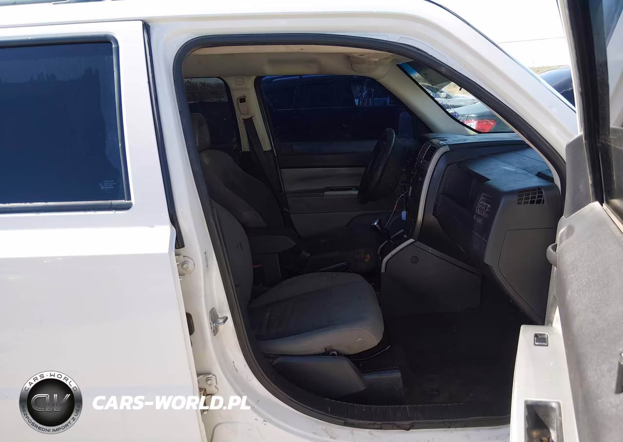 2007 Jeep Patriot Sport VIN:1J8FF28WX7D341897 - 5