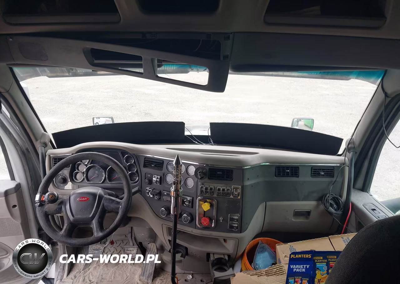 2019 Peterbilt 579 VIN:1XPBDP9X2KD605931 - 25