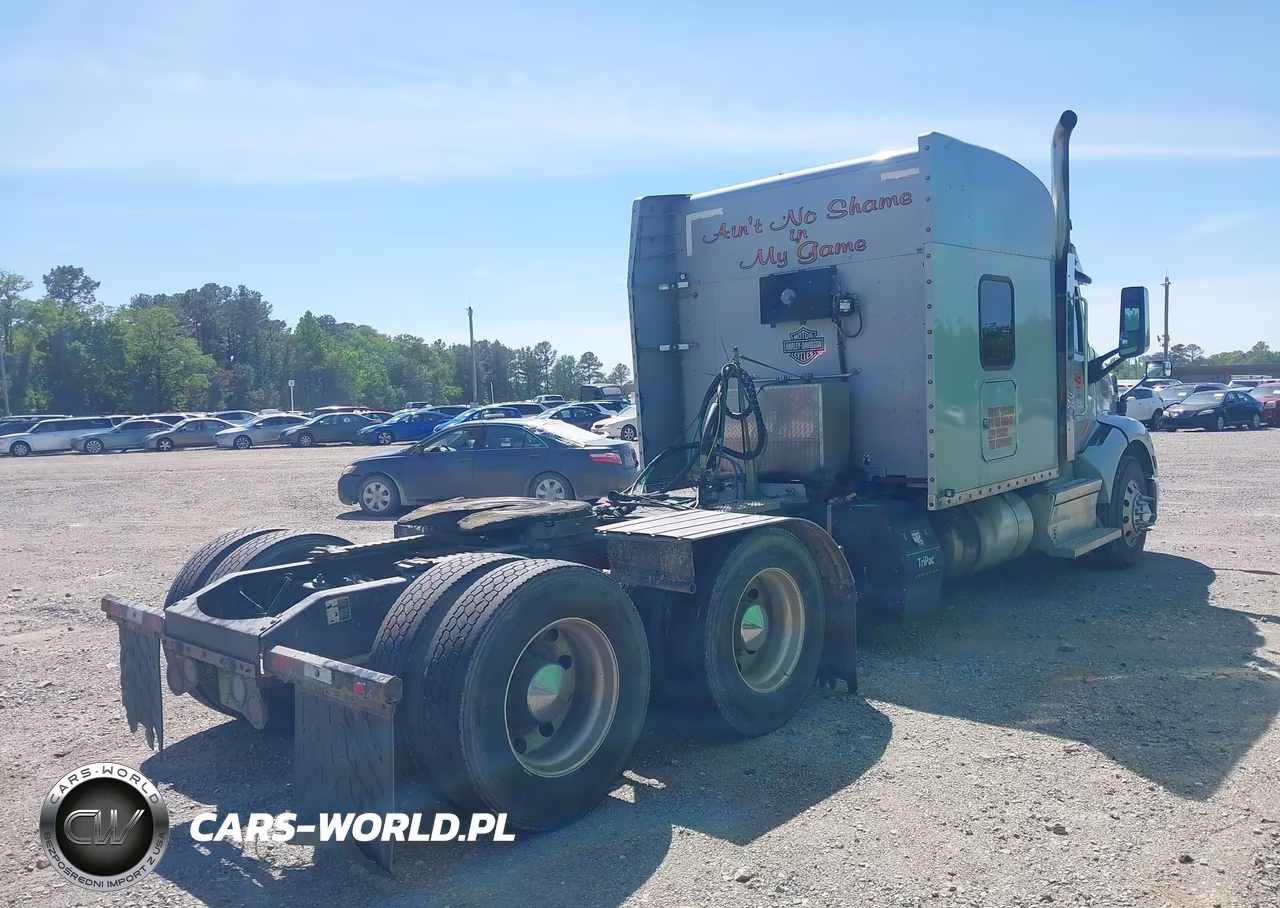 2019 Peterbilt 579 VIN:1XPBDP9X2KD605931 - 4