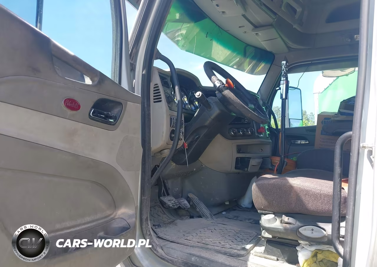 2019 Peterbilt 579 VIN:1XPBDP9X2KD605931 - 8