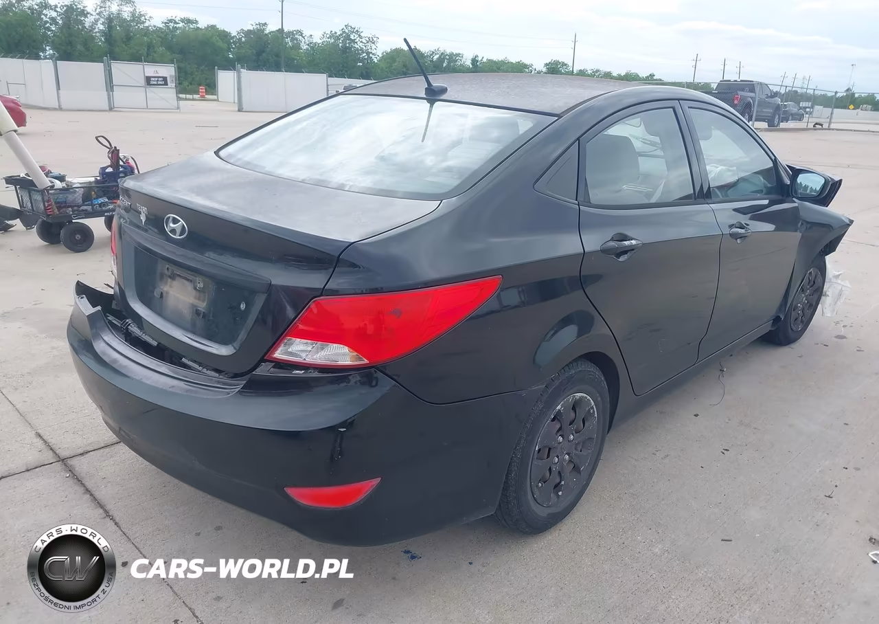 2016 Hyundai Accent Se VIN:KMHCT4AE6GU006292 - 4