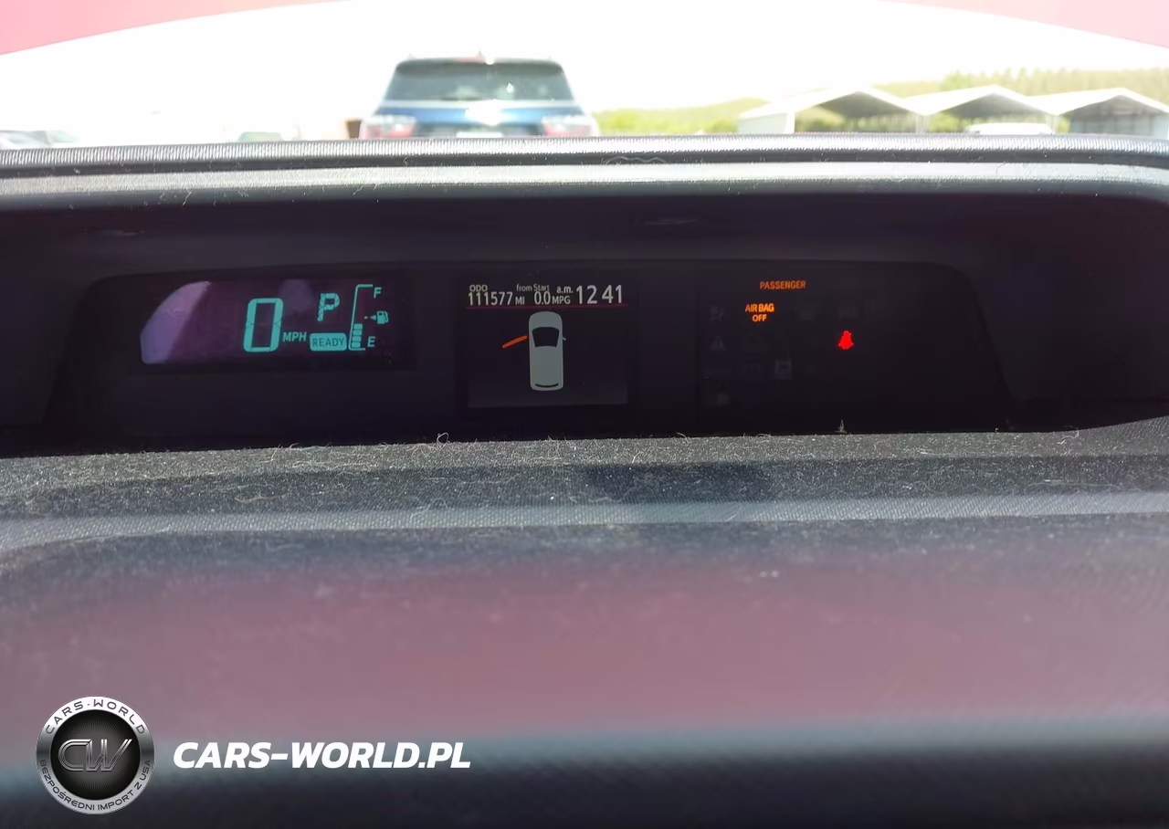 2014 Toyota Prius C Three VIN:JTDKDTB36E1073297 - 7