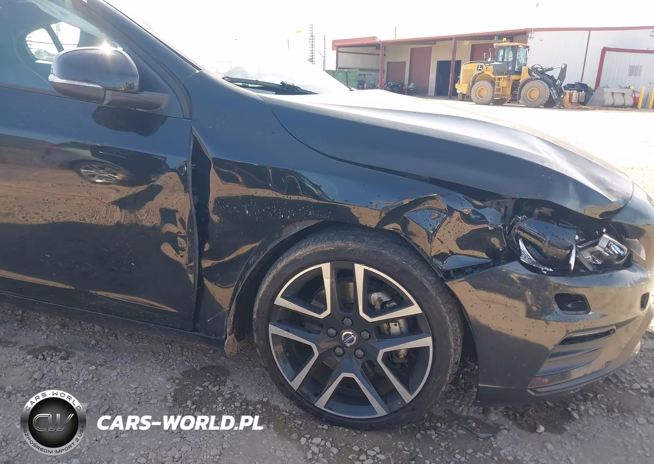2017 Volvo S60 T5 Dynamic VIN:YV140MTL8H2434322 - 6