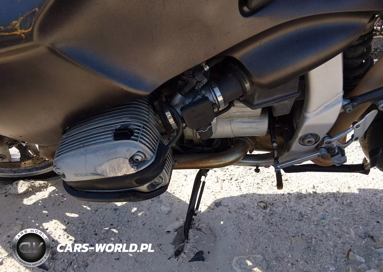 1999 BMW R1100 S VIN:WB10422A0XZA82775 - 9