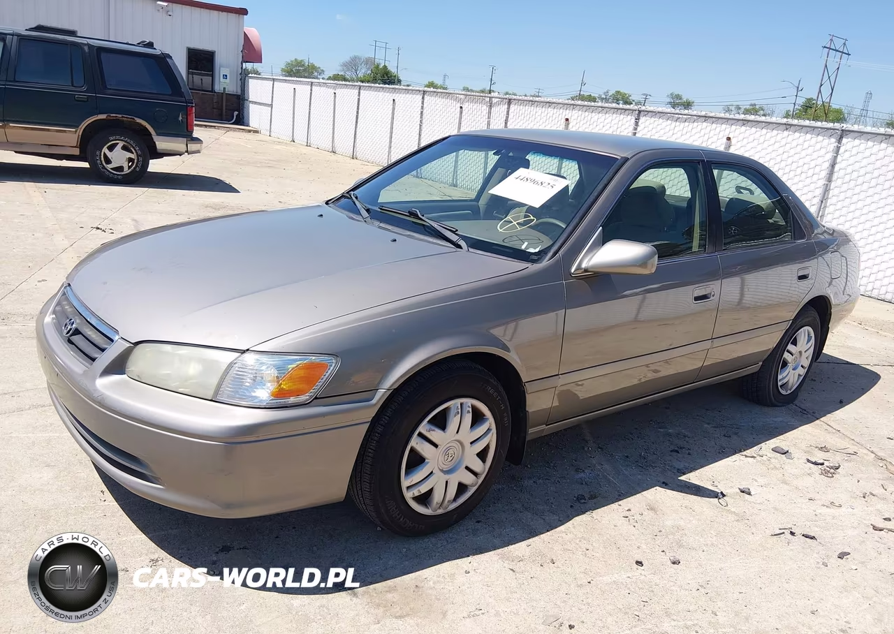 2001 Toyota Camry Le VIN:4T1BG22K21U114585 - 2