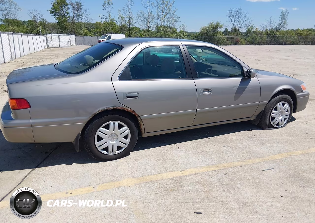 2001 Toyota Camry Le VIN:4T1BG22K21U114585 - 6