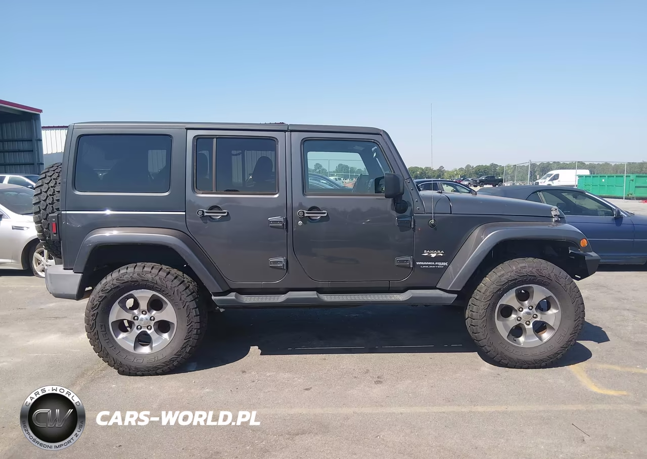 2018 Jeep Wrangler Jk Unlimited Sahara 4X4 VIN:1C4HJWEG1JL929722 - 13