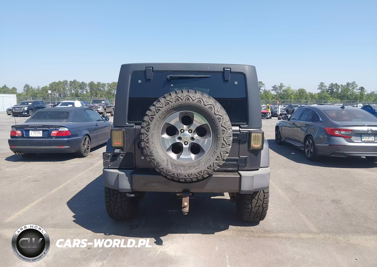 2018 Jeep Wrangler Jk Unlimited Sahara 4X4 VIN:1C4HJWEG1JL929722 - 16