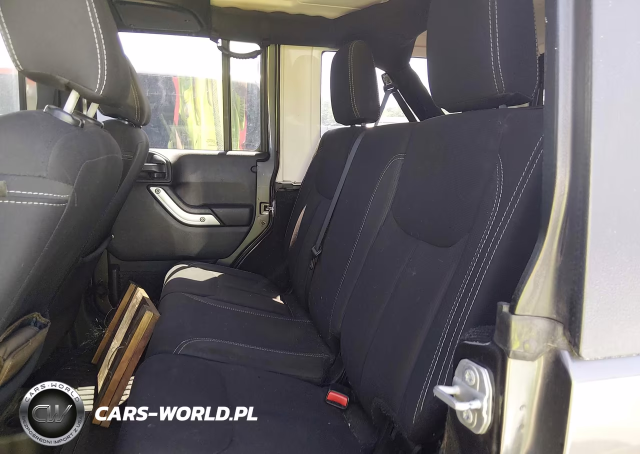 2018 Jeep Wrangler Jk Unlimited Sahara 4X4 VIN:1C4HJWEG1JL929722 - 8