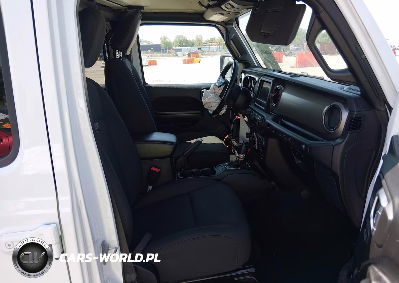 2021 Jeep Wrangler Unlimited Sport S 4X4 VIN:1C4HJXDGXMW614895 - 5