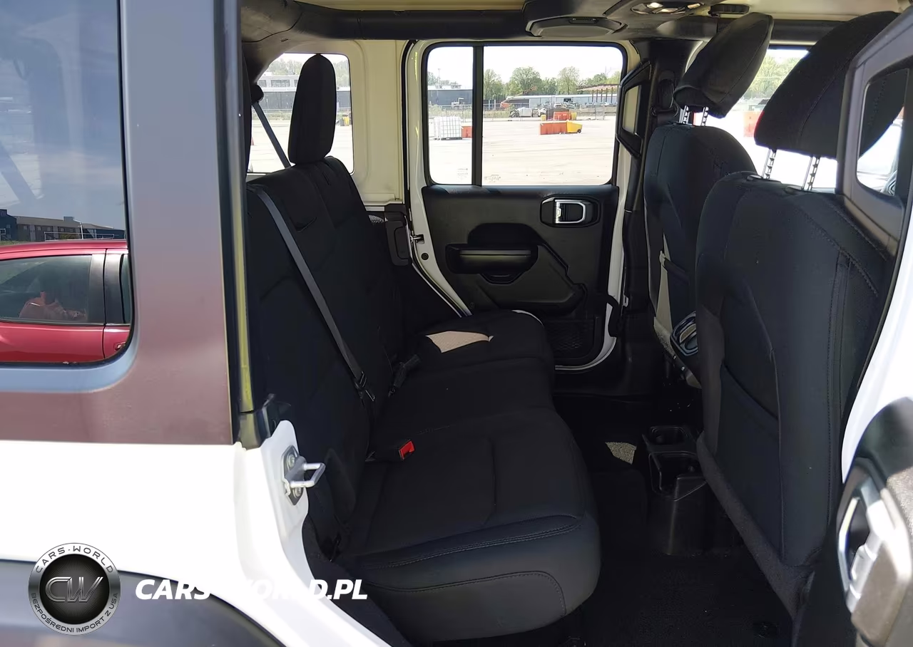 2021 Jeep Wrangler Unlimited Sport S 4X4 VIN:1C4HJXDGXMW614895 - 8