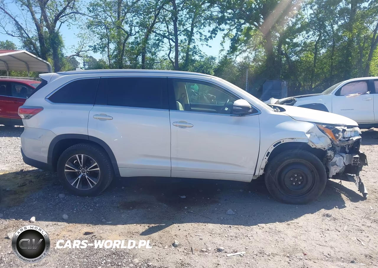 2016 Toyota Highlander Xle V6 VIN:5TDKKRFH2GS175457 - 14
