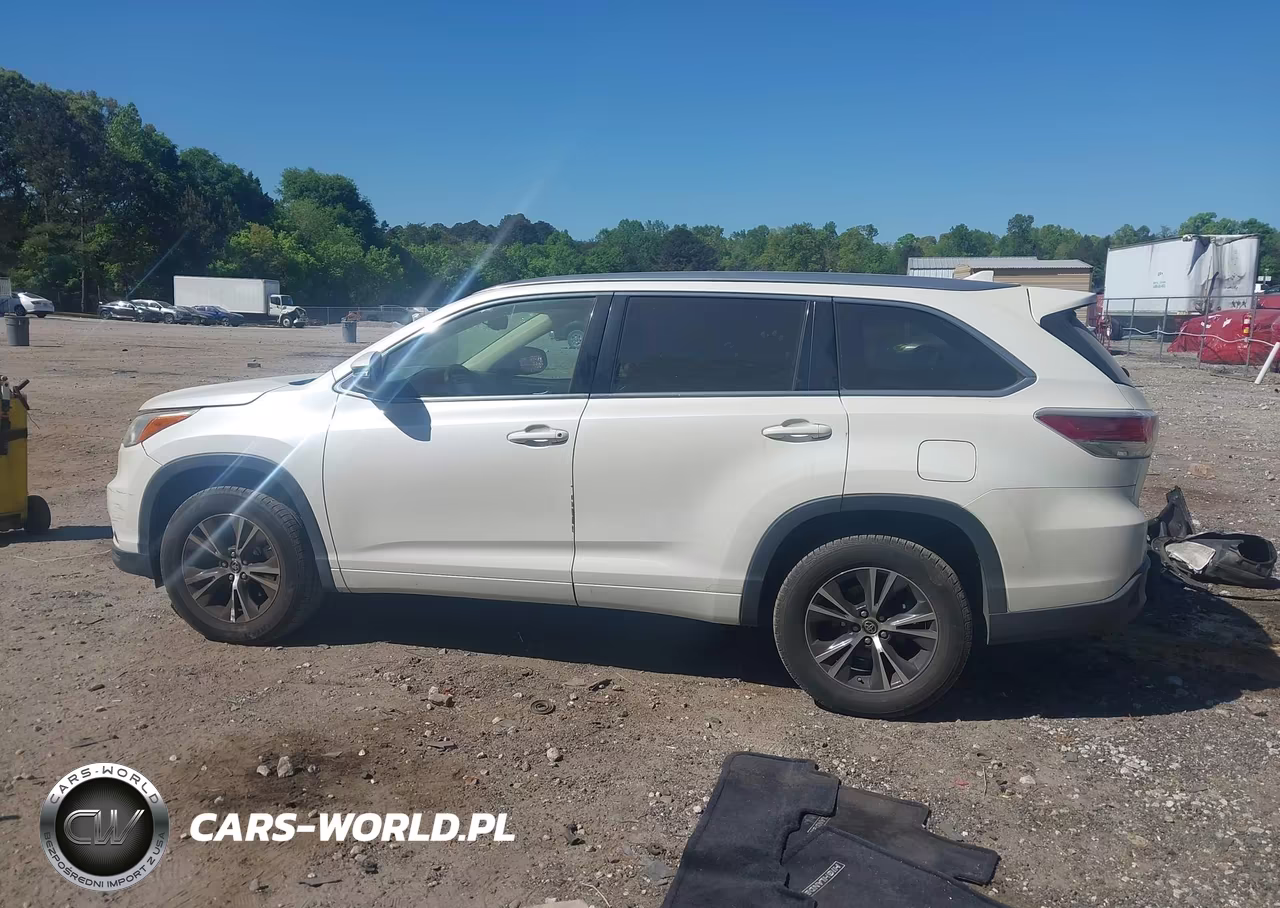 2016 Toyota Highlander Xle V6 VIN:5TDKKRFH2GS175457 - 15