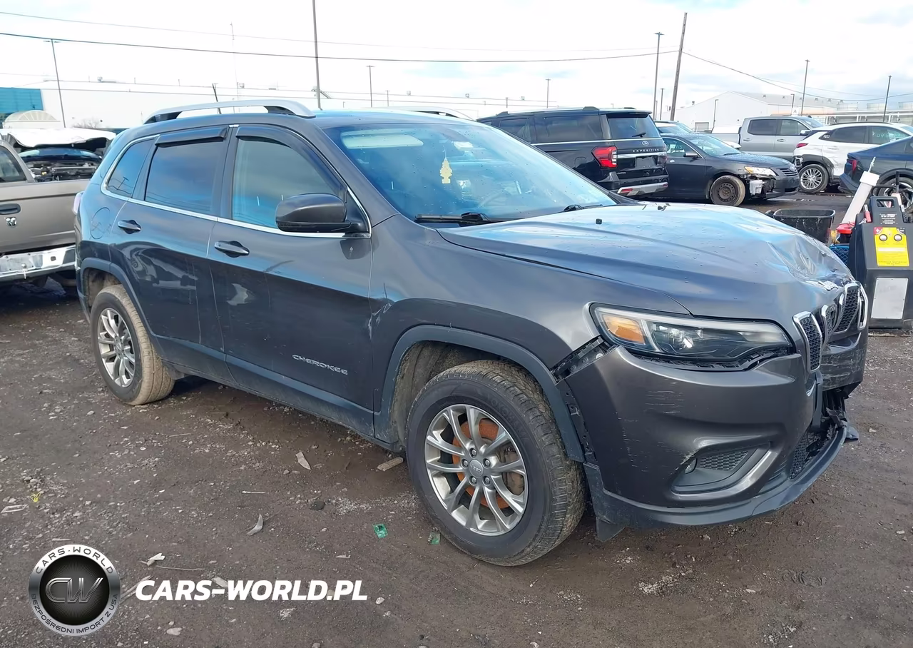 2019 Jeep Cherokee Latitude Plus 4X4 – zdjęcie 1 z 16