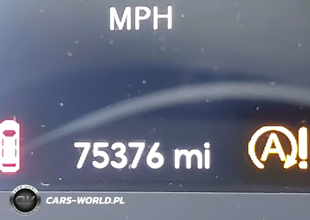 2019 Jeep Cherokee Latitude Plus 4X4 VIN:1C4PJMLB1KD419132 - 15