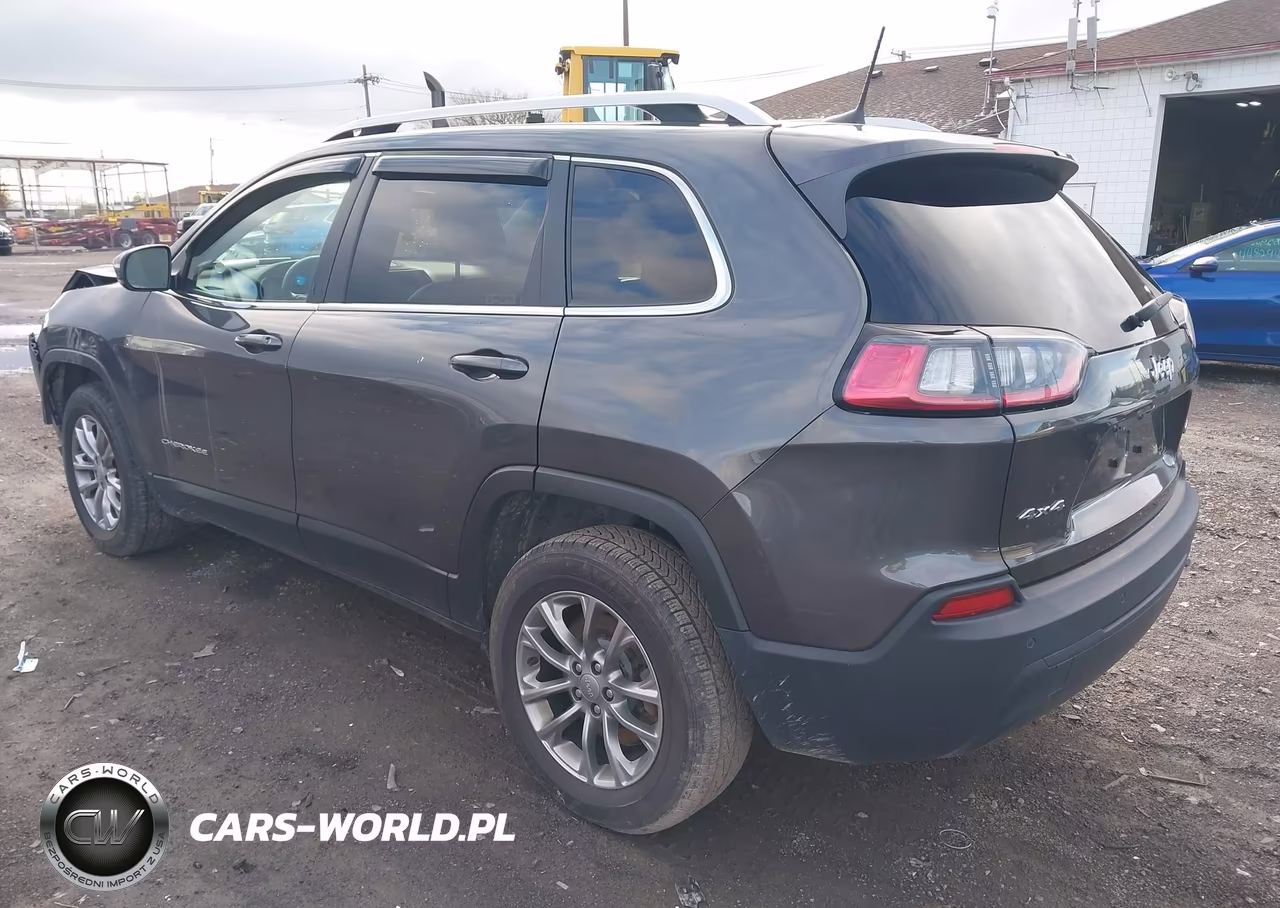 2019 Jeep Cherokee Latitude Plus 4X4 VIN:1C4PJMLB1KD419132 - 3