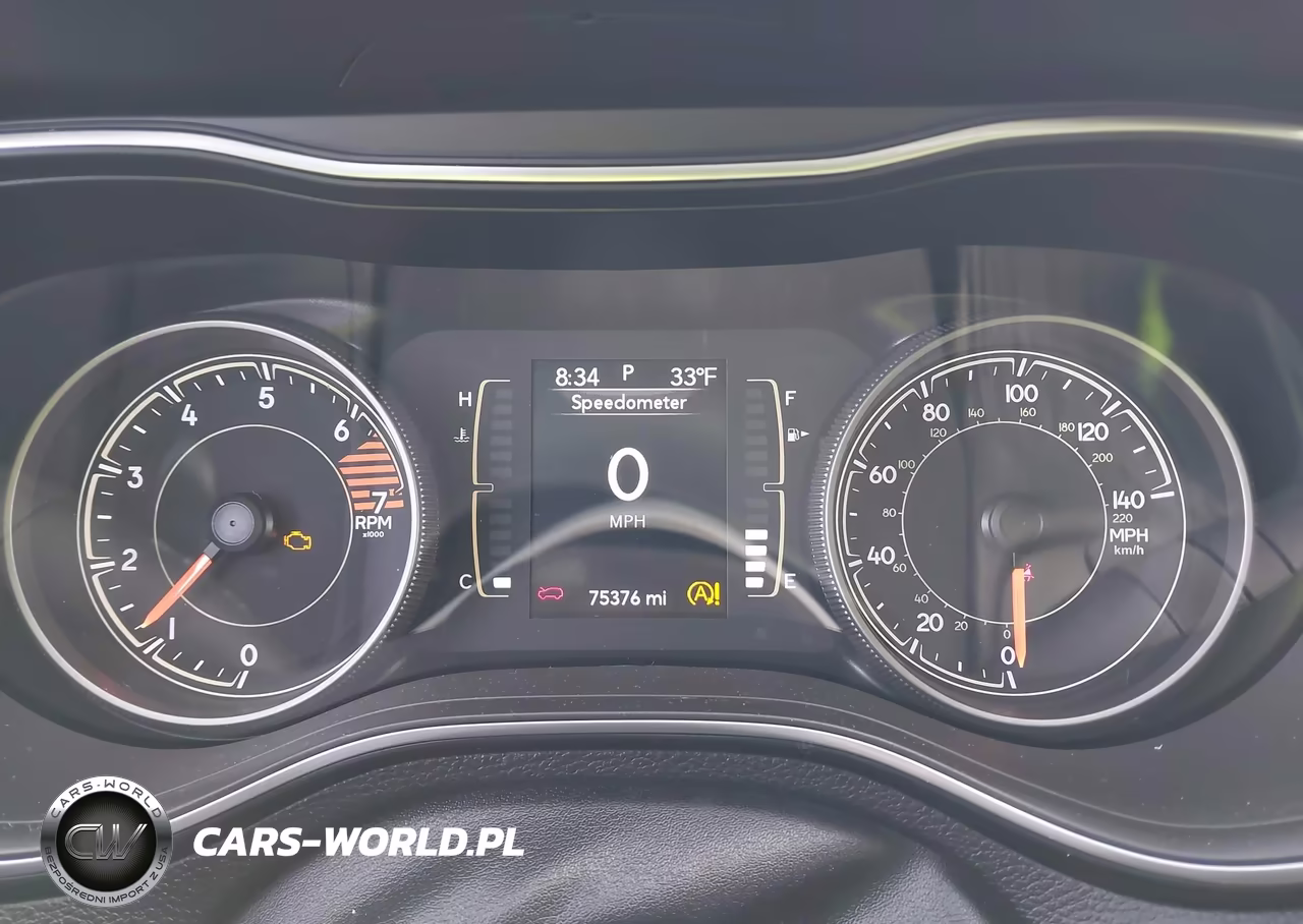 2019 Jeep Cherokee Latitude Plus 4X4 VIN:1C4PJMLB1KD419132 - 7