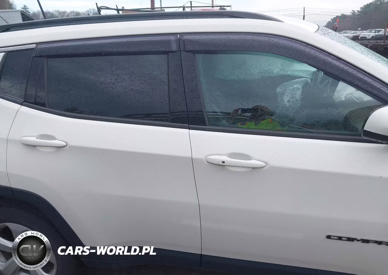 2018 Jeep Compass Latitude 4X4 VIN:3C4NJDBB0JT328368 - 14